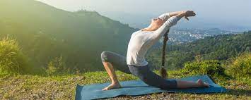 5-basic-yoga-poses-to-stretch-anjaneyasana