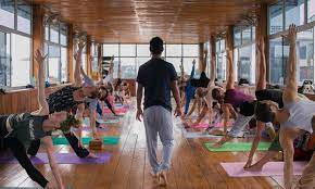 which-yoga-teacher-training-is-best-in-india